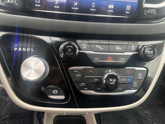 2022 Chrysler Pacifica Touring L in Greenville, KY - D&P Auto Sales