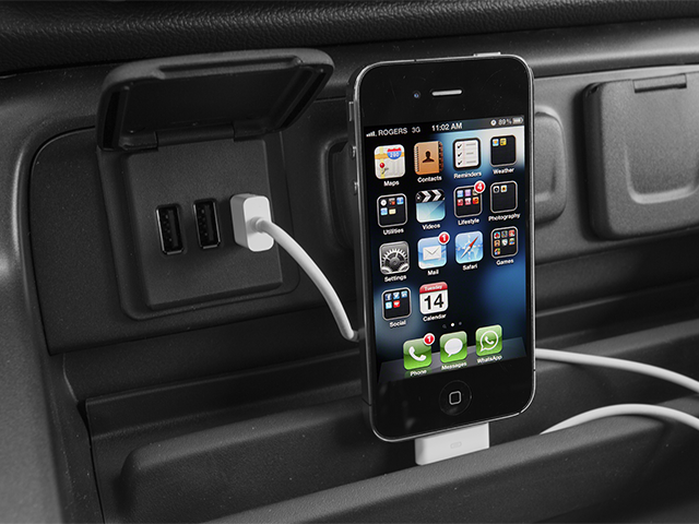 2014 Chevrolet Silverado 1500 LTZ photo 2