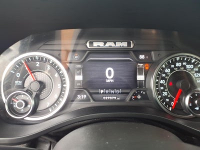 2022 RAM 1500 Big Horn Quad Cab 4x4 6'4' Box