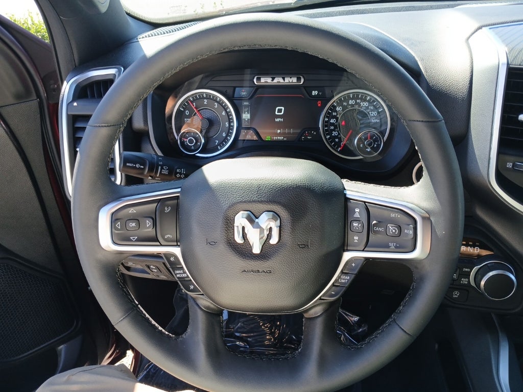 2025 RAM 1500 Big Horn Crew Cab 4x4 5'7' Box