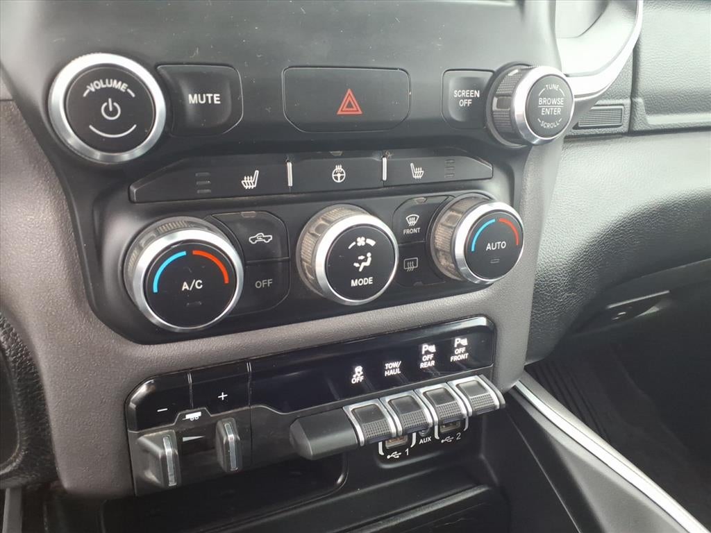 2021 RAM 1500 Big Horn Crew Cab 4x4 5'7' Box