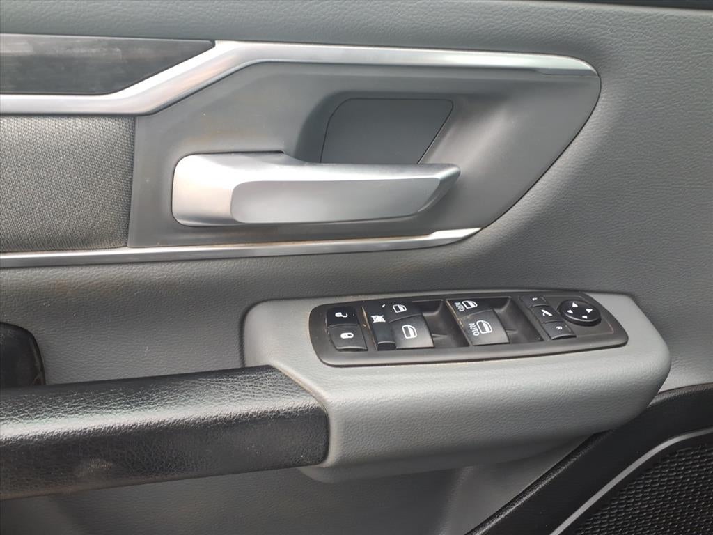 2021 RAM 1500 Big Horn Crew Cab 4x4 5'7' Box