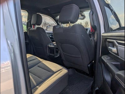 2022 RAM 1500 Big Horn Crew Cab 4x4 5'7' Box