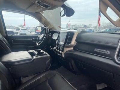 2019 RAM 1500 Laramie Crew Cab 4x4 5'7' Box