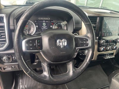 2019 RAM 1500 Laramie Crew Cab 4x4 5'7' Box