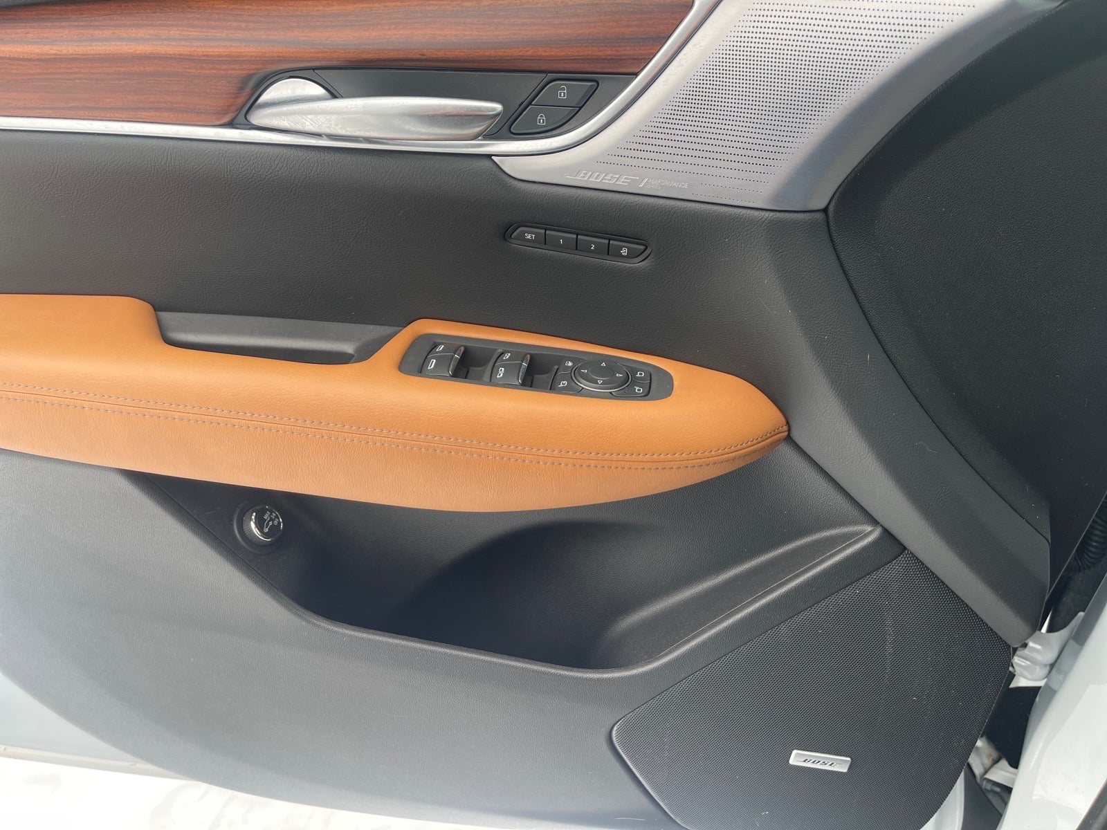 2024 Cadillac XT5 FWD Premium Luxury