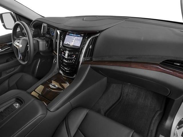 2017 Cadillac Escalade Luxury