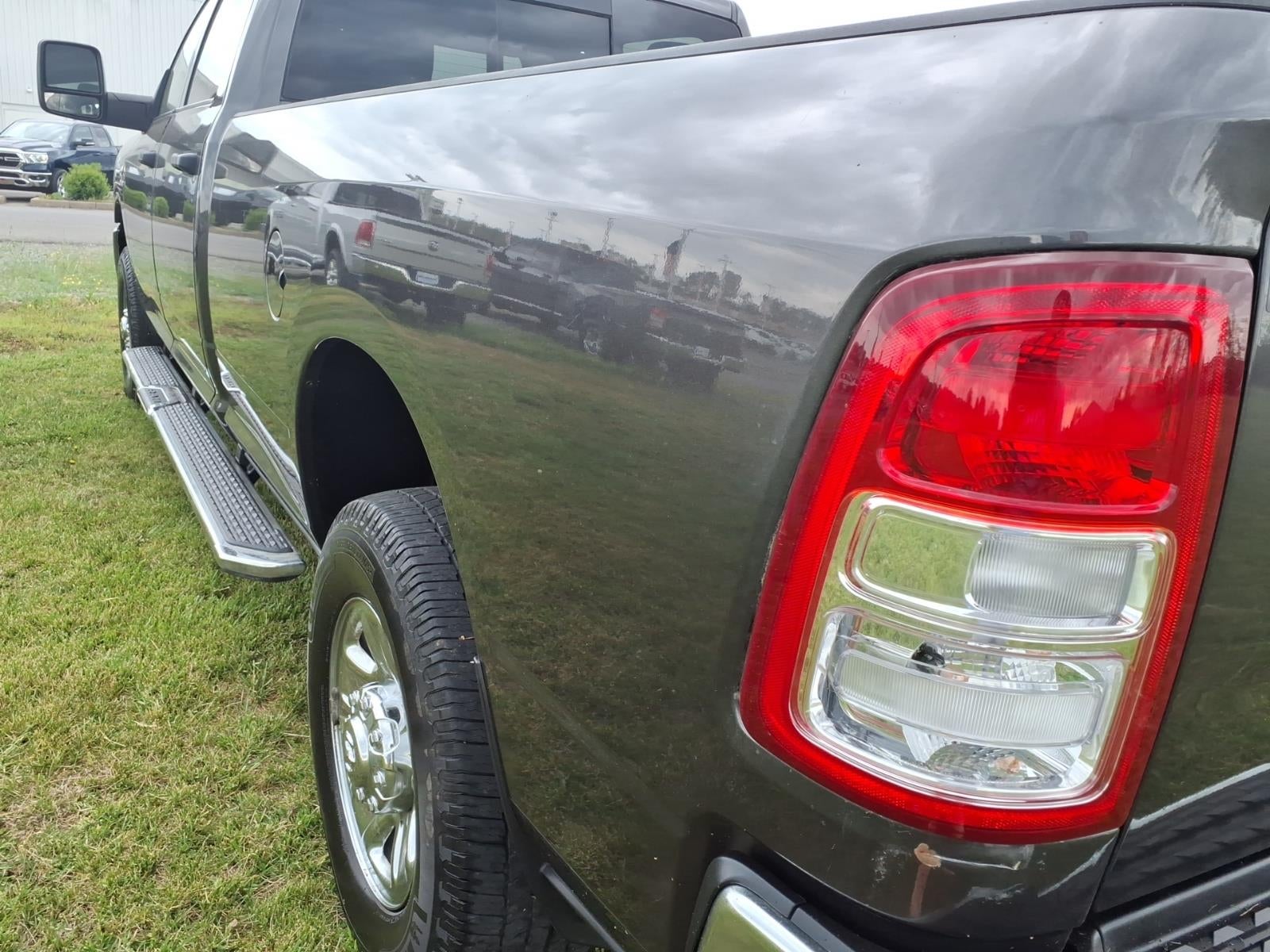 2023 RAM 3500 Tradesman Crew Cab 4x4 8' Box