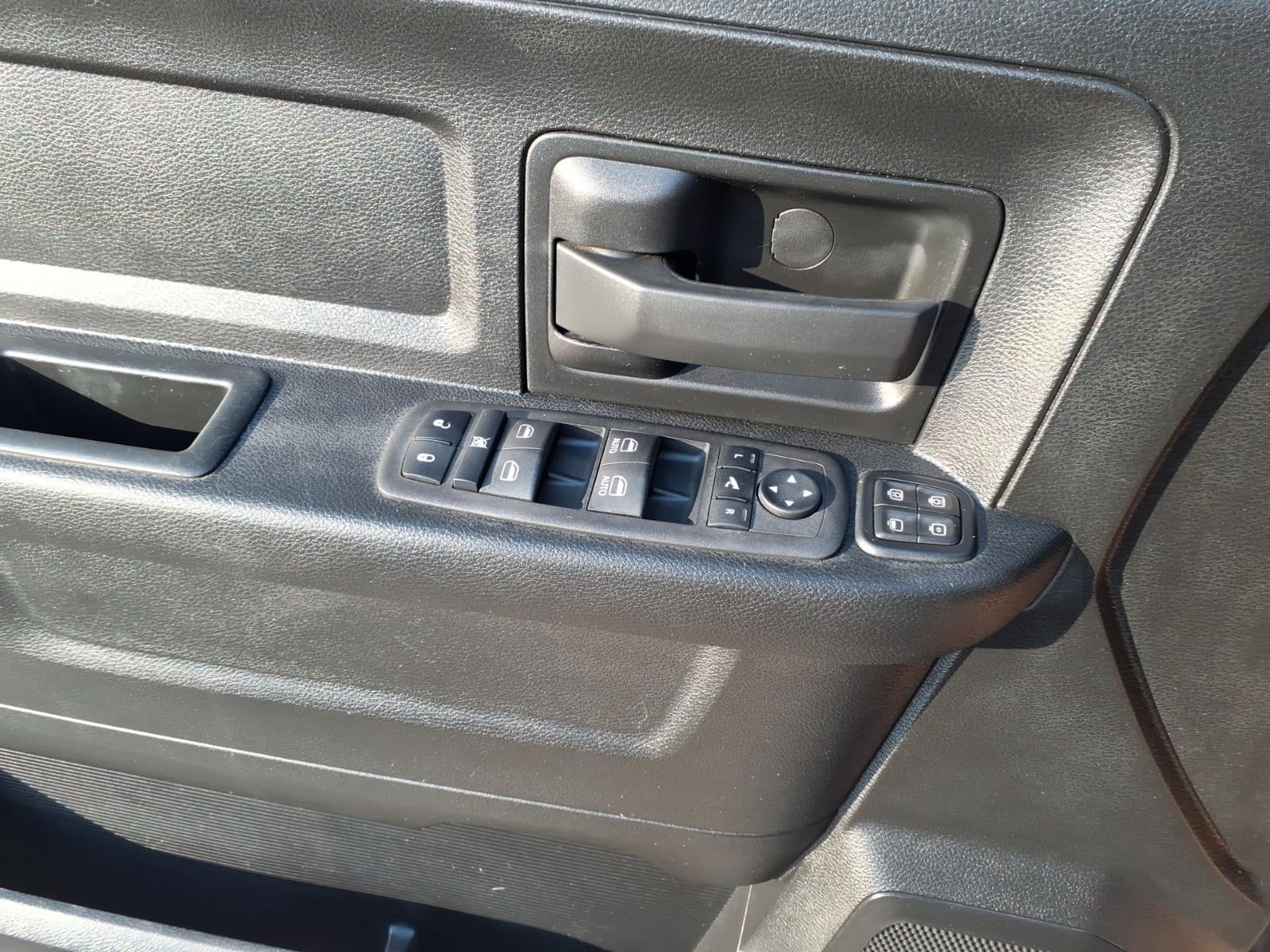 2024 RAM 3500 Tradesman Crew Cab 4x4 8' Box