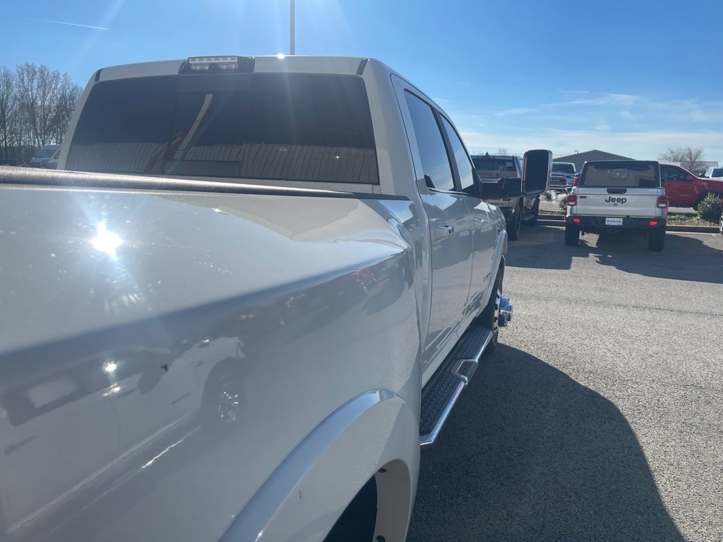 2020 RAM 3500 Laramie Crew Cab 4x4 8' Box
