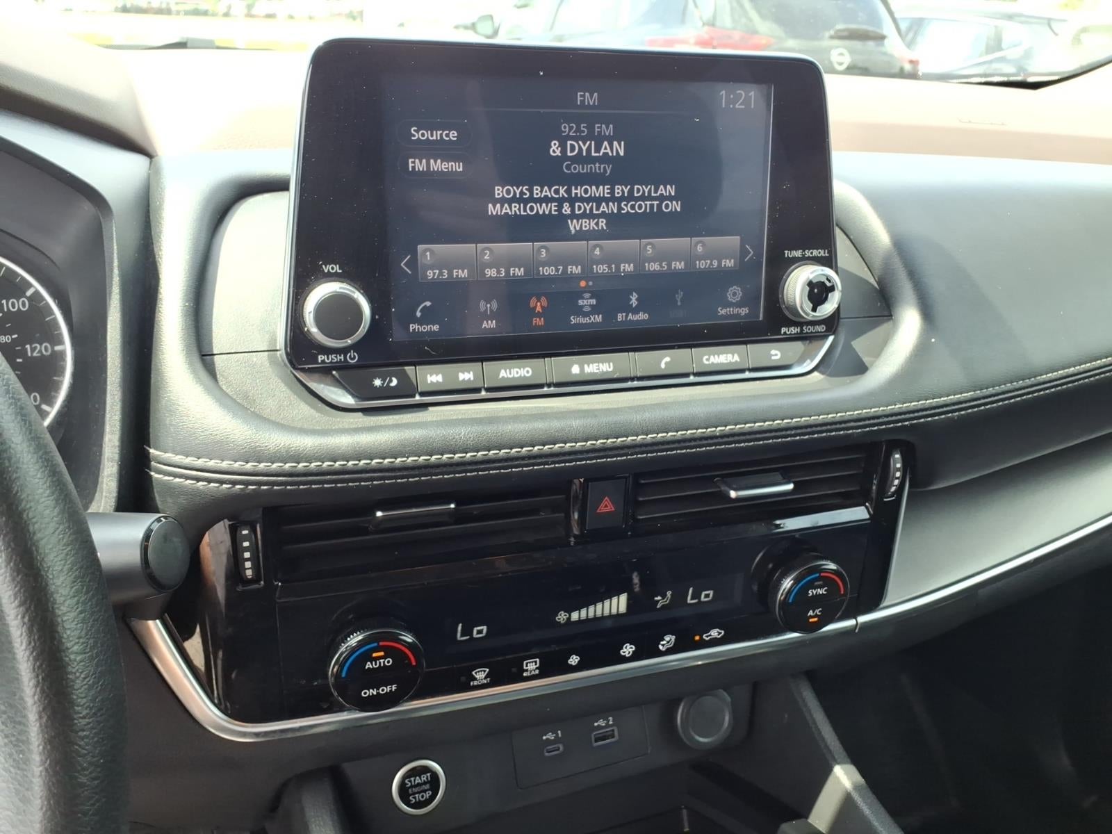 2022 Nissan Rogue SV FWD