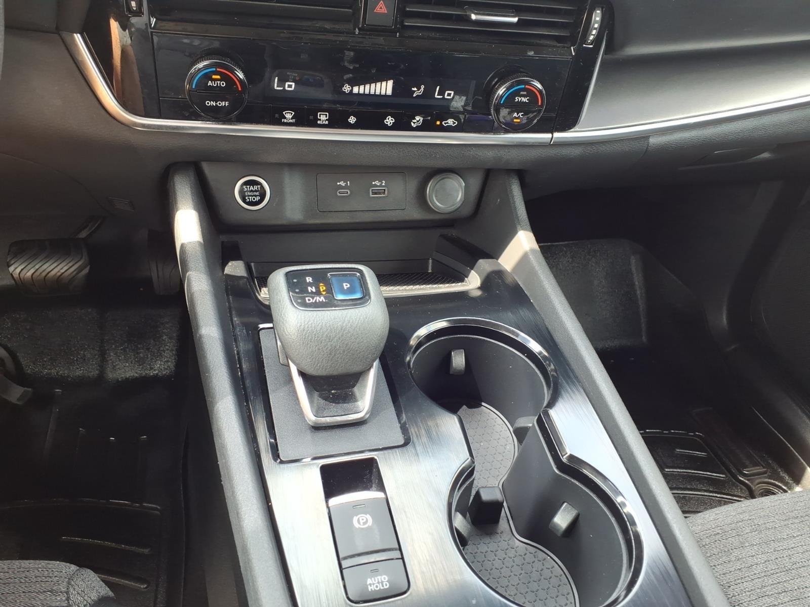 2022 Nissan Rogue SV FWD