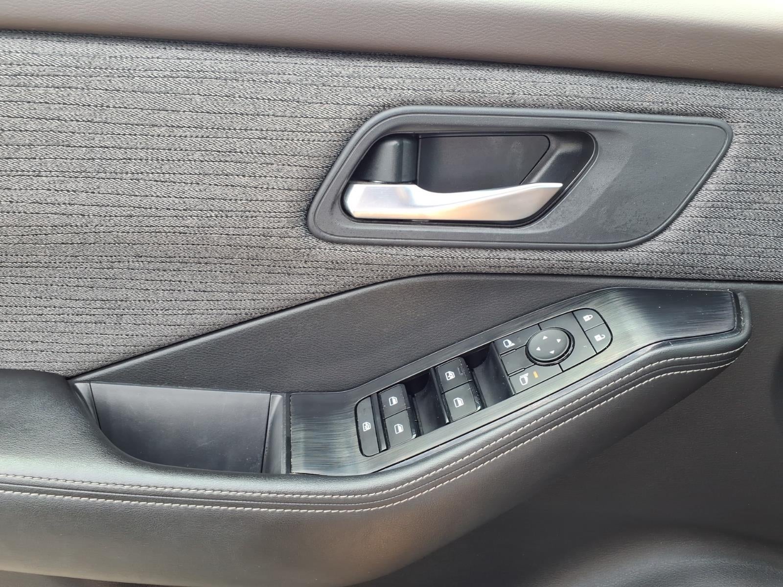 2022 Nissan Rogue SV FWD