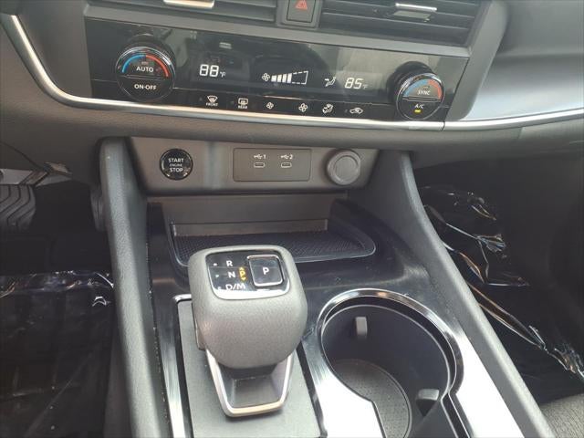 2025 Nissan Rogue SV FWD