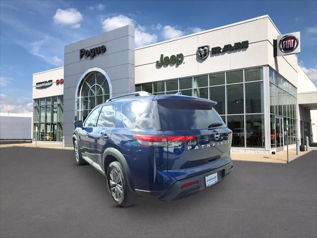 2025 Nissan Pathfinder SV 4WD