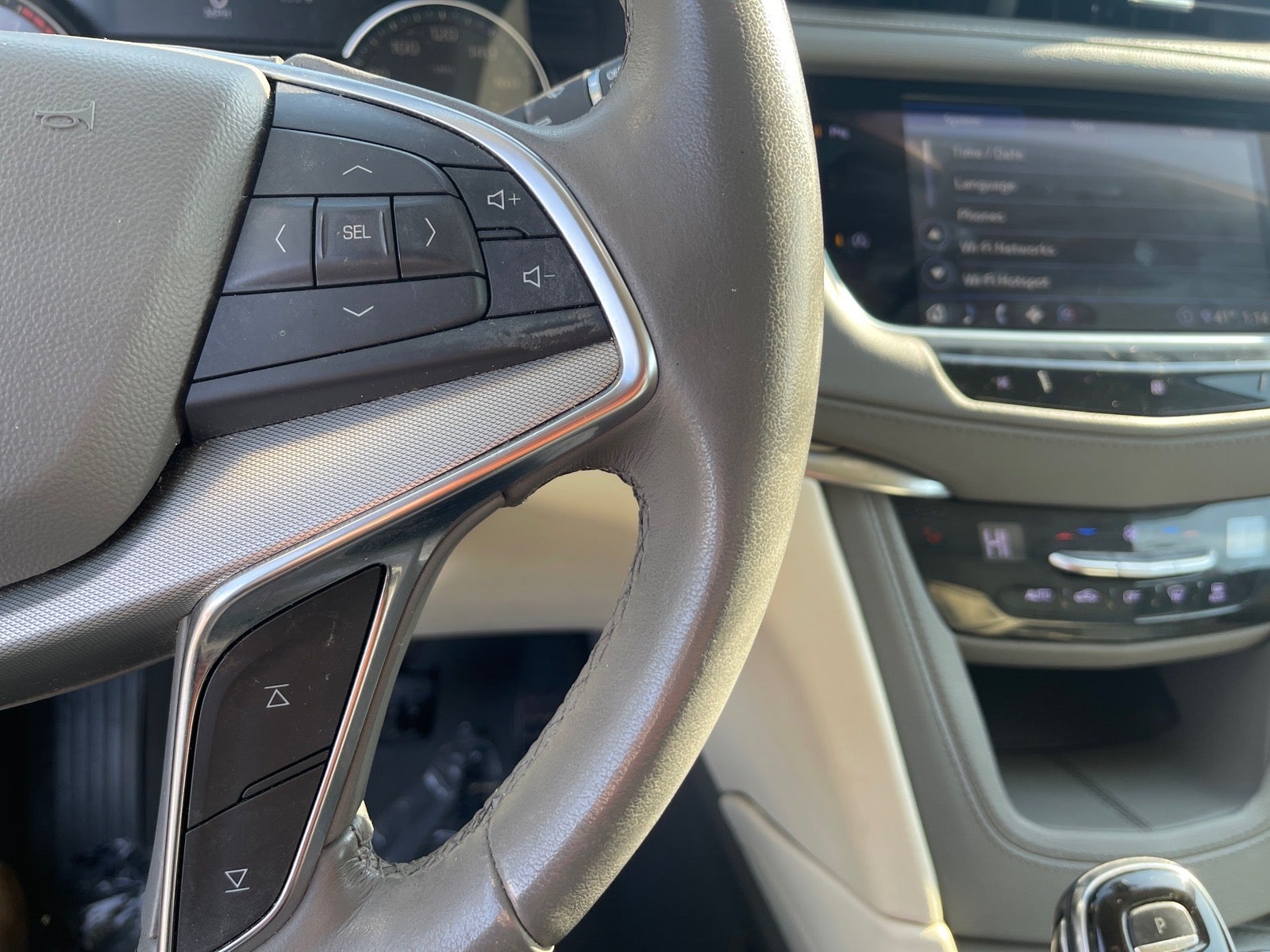 2020 Cadillac XT5 Premium Luxury