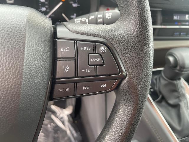 2024 Toyota Sienna LE